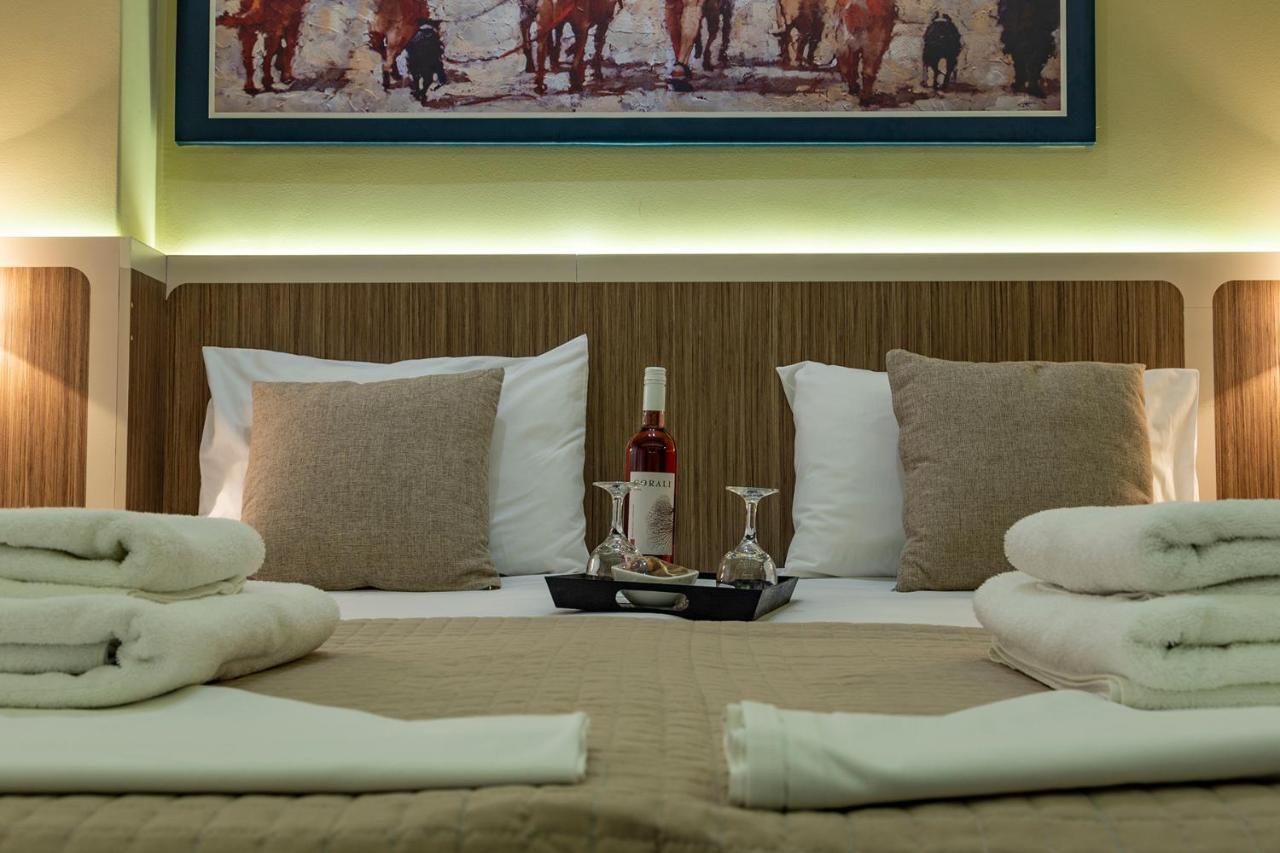 לפטוקריה Dafni Plus Hotel מראה חיצוני תמונה