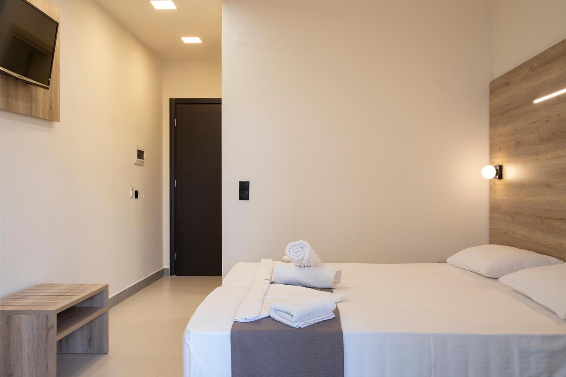 לפטוקריה Dafni Plus Hotel מראה חיצוני תמונה